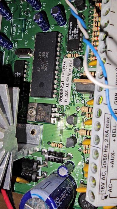 Centrala alarmowa płyta główna firmy DSC PC1565-2P gwarancja