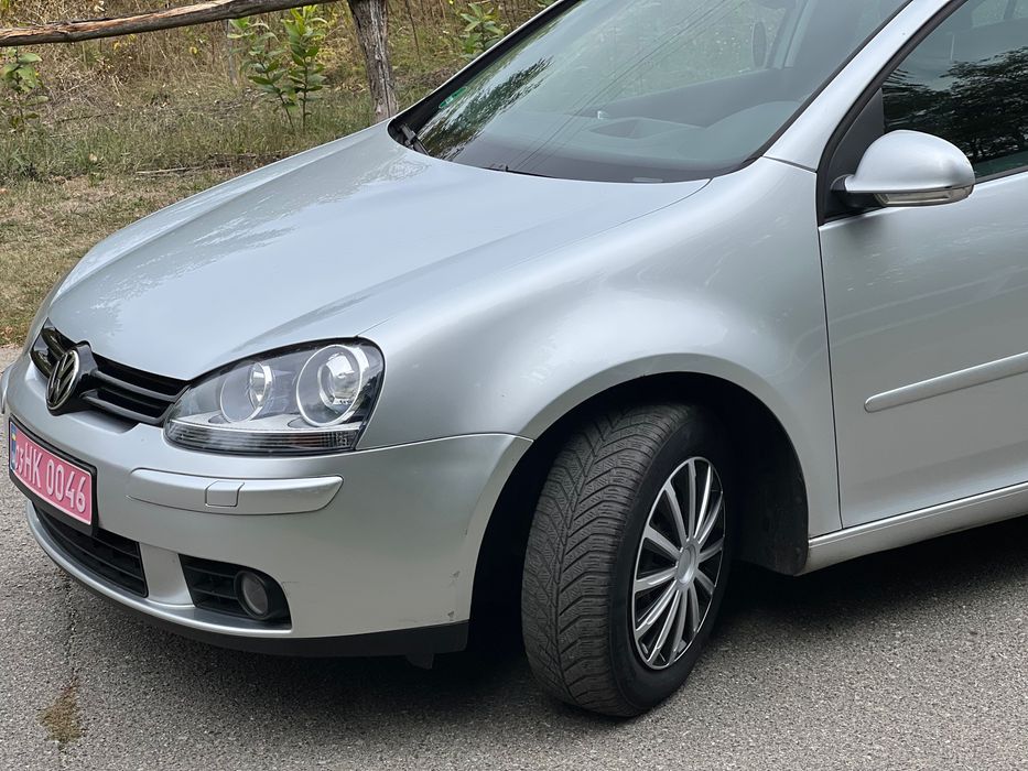 Volkswagen Golf R line