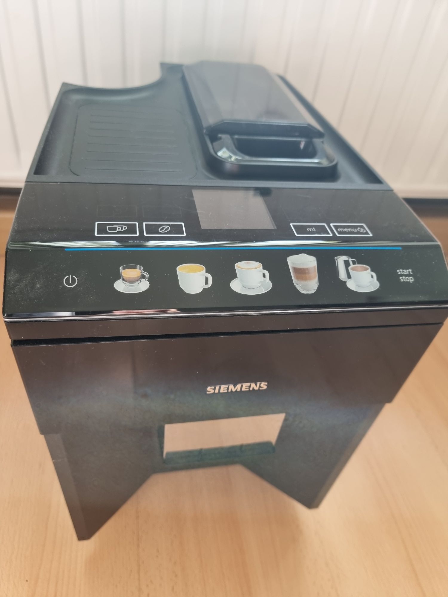 Кавомашина SIMENS EQ 500