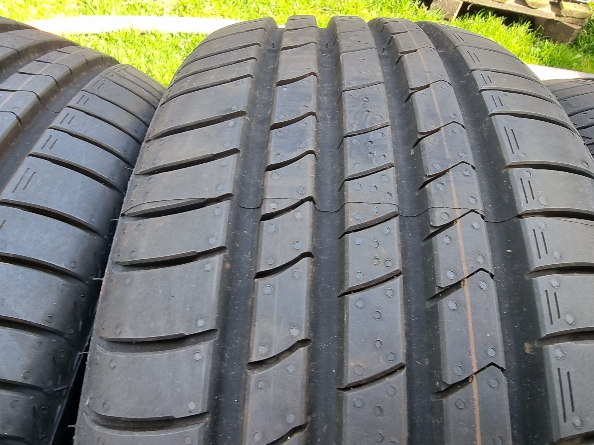 215/45/16 Opony letnie Kumho Escata 4szt Nowe