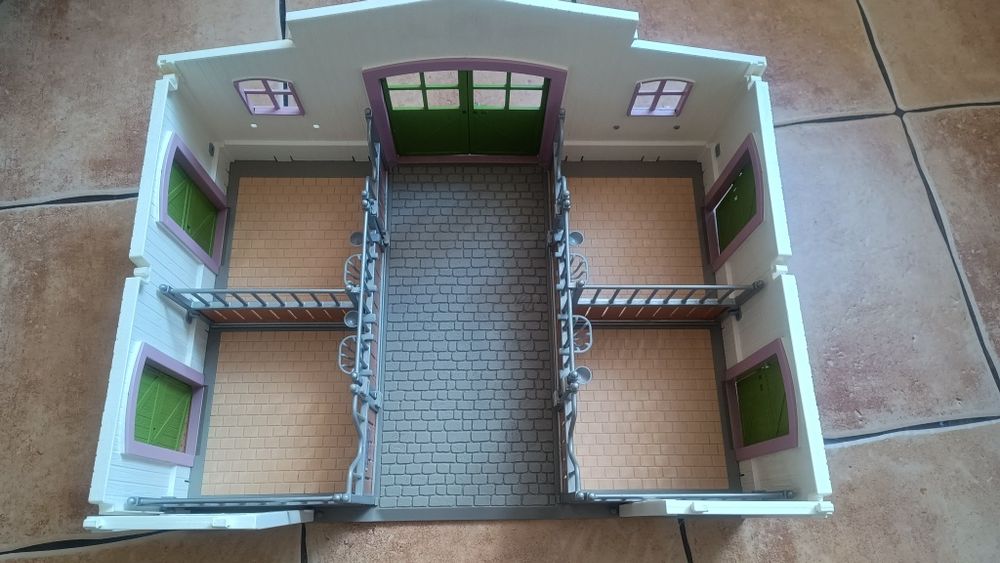 Stajnia dla koni Schleich