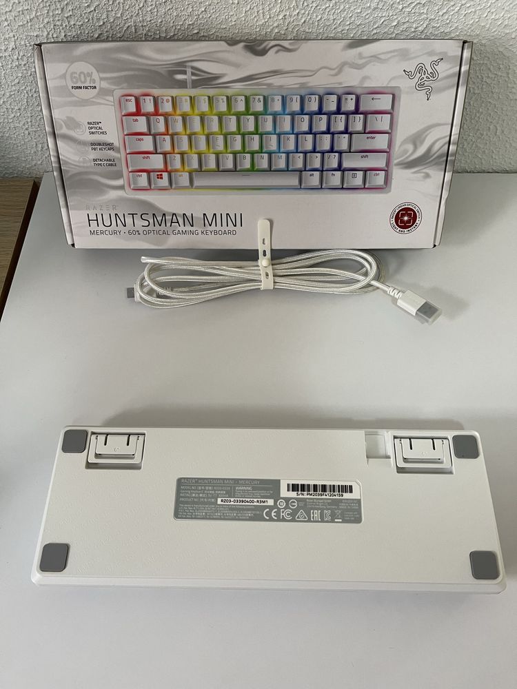 Teclado Razer Hunteman Mini Branco RGB - Red Switch