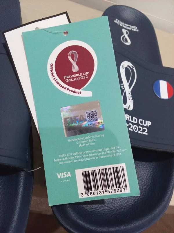 męskie klapki Fifa World Cup Qatar 2022 roz. 41 wkładka 25,5 cm nowe