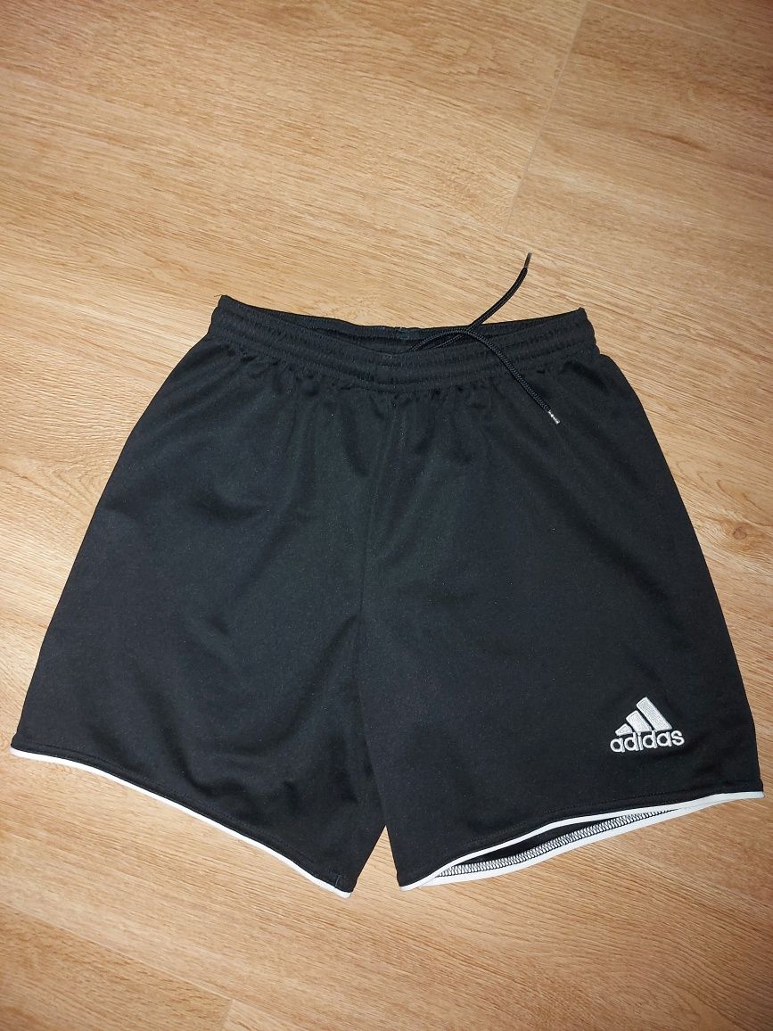 Spodenki Adidas roz. XS