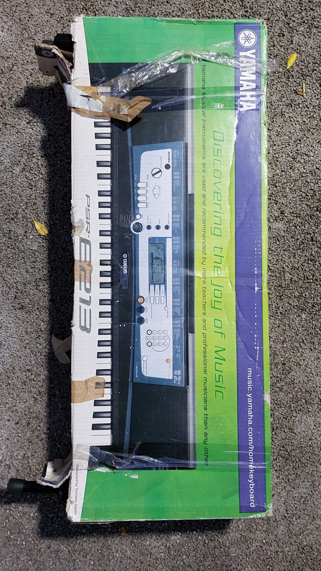 Sintetizador Yamaha PSR - E213