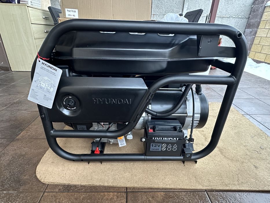 Генератор Hyundai HHY 10050FE Новый
