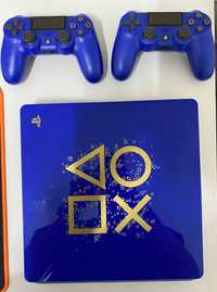 PlayStation 4 - Days of play Blue Limited edition