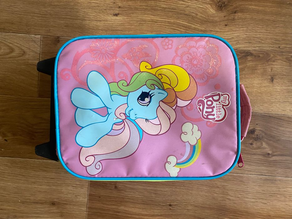 Дитяча валіза стан чудовий