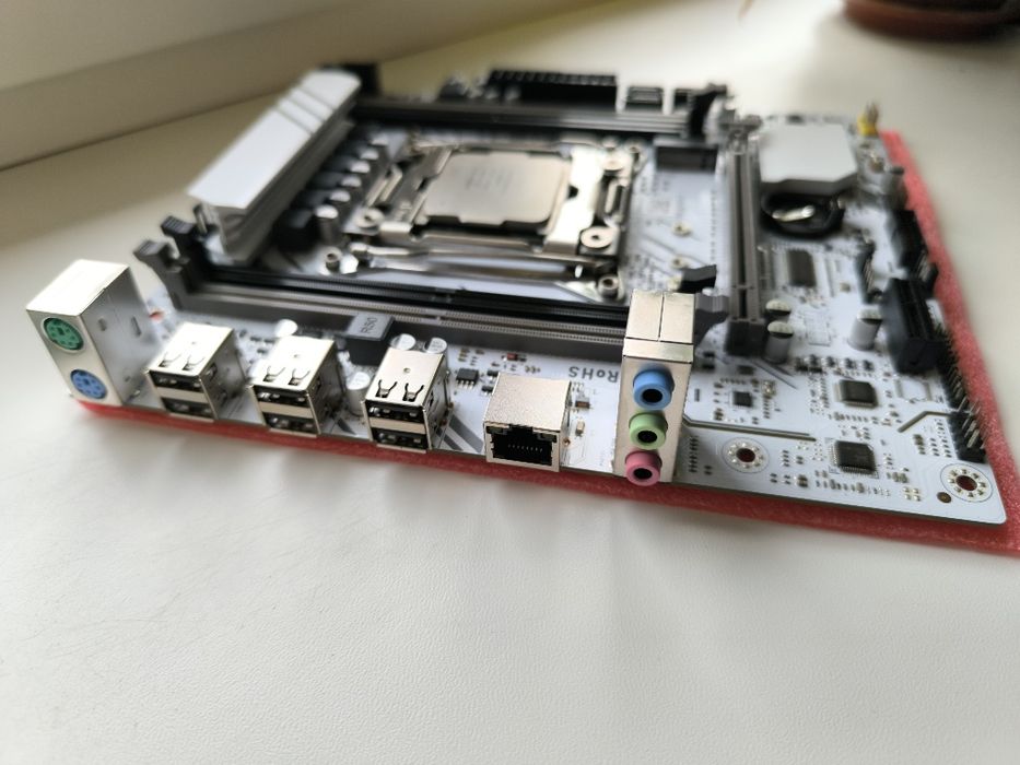 Комплект ZSUS X99-W LGA2011-3 Xeon E5 2680V4 DDR4 16Gb