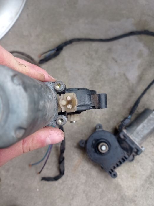 Продам мотори скло підйомників мерседес 210