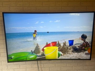 Telewizor Samsung 49’ Curved 4K smart TV