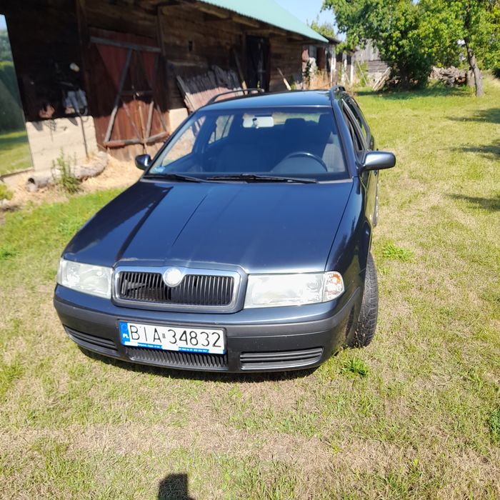 Sprzedam Skodę Oktavia 1.6MPI 2004r..Benzyna +LPG.Kombi+hak.