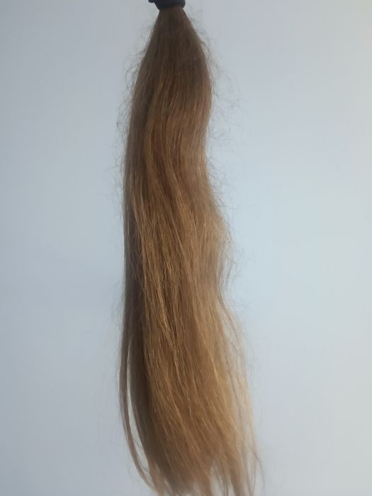 Włosy dziewcze nigdy nie farbowane 40 cm  6/7 ciemny blond złote