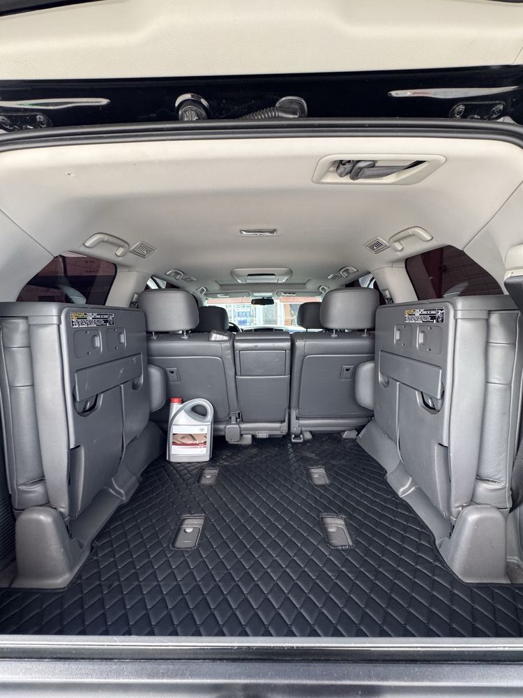 Lexus LX 570 5.7 газ/бензин black edition