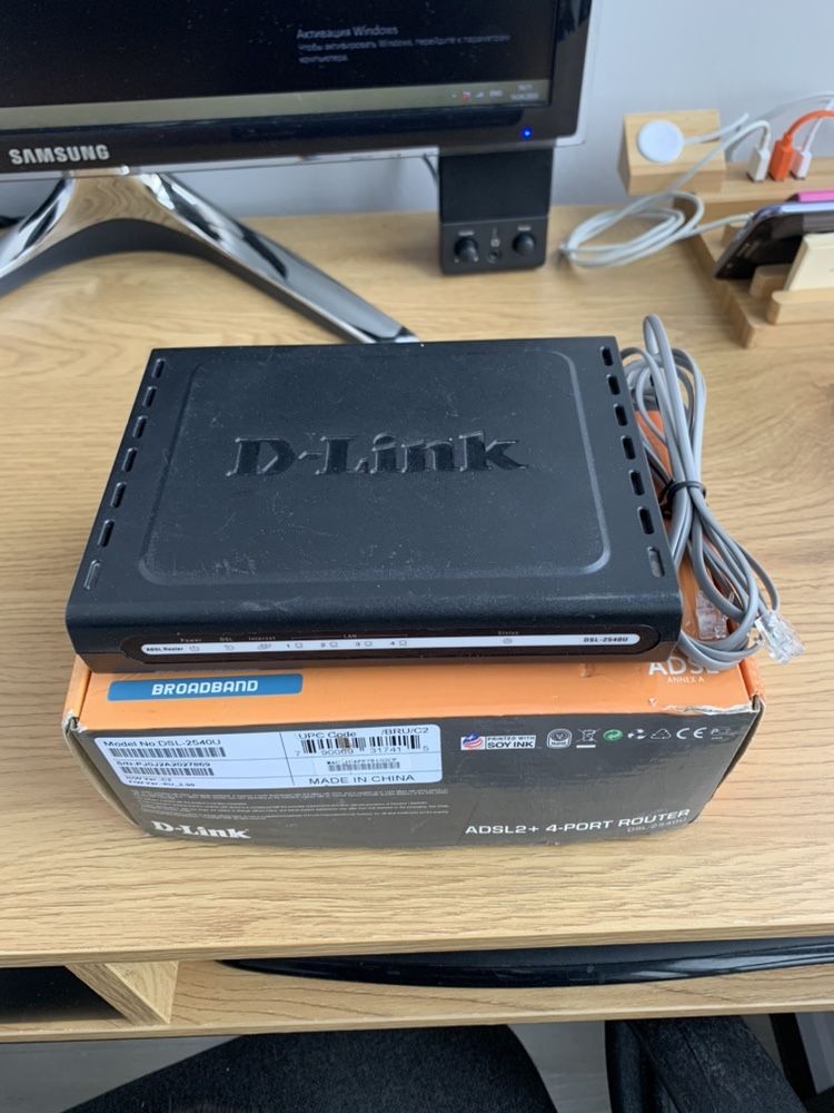 Роутер для телефонной сети D-Link DSL-2540U