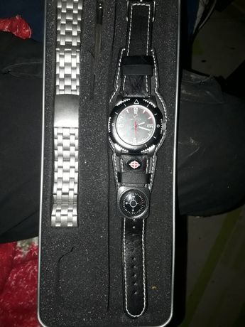 Продам армейские часы носил пару раз лижат решил продатт