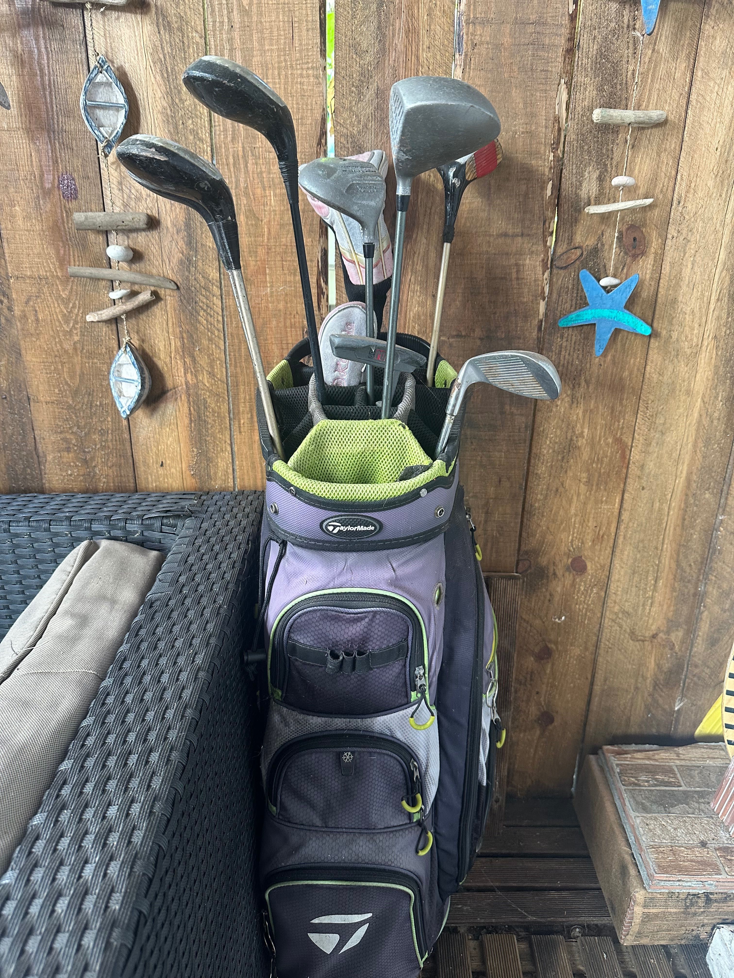 Tacos de golf com mala
