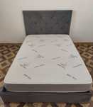Cama de casal como nova