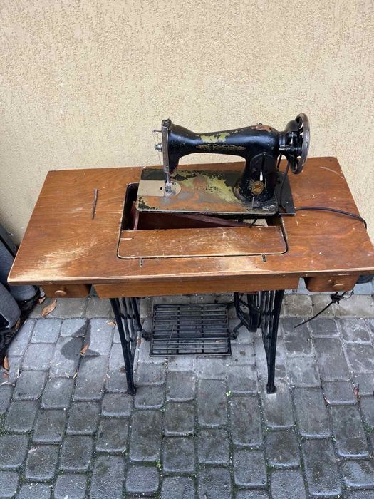 Швейна машина. Подольськ