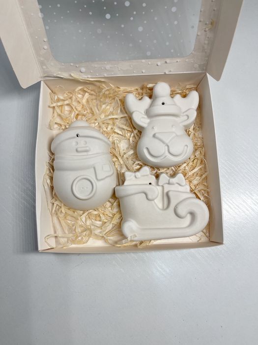 Гіпсові новорічні фігурки