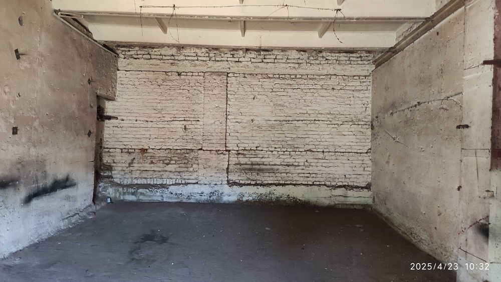 Склад з рампою, приміщення для виробництва