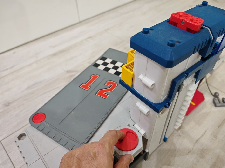 FISHER PRICE Imaginext Statek Lotniskowiec