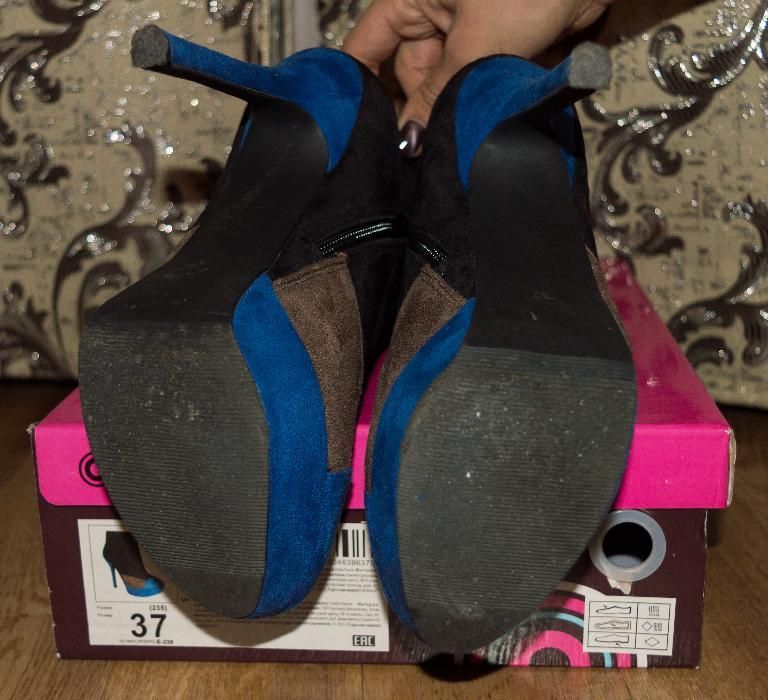 Продам ботинки женские на высоком каблуке (37 размер)