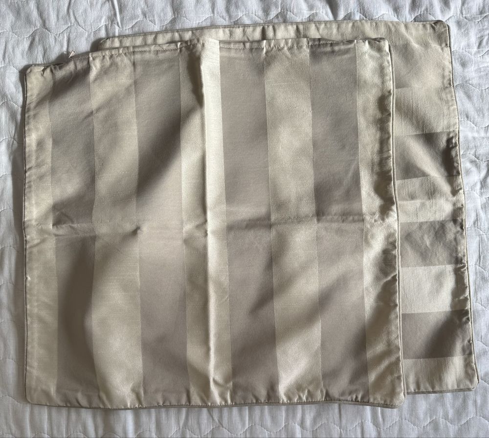Capas almofada IKEA como novas