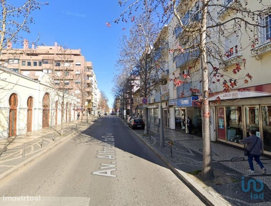 Prédio em Barreiro E Lavradio de 232,00 m2