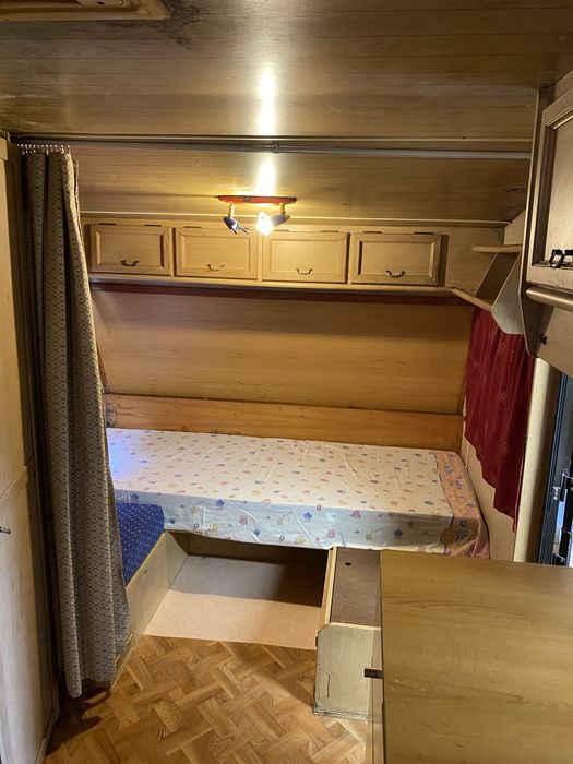 Roulote fixa em parque