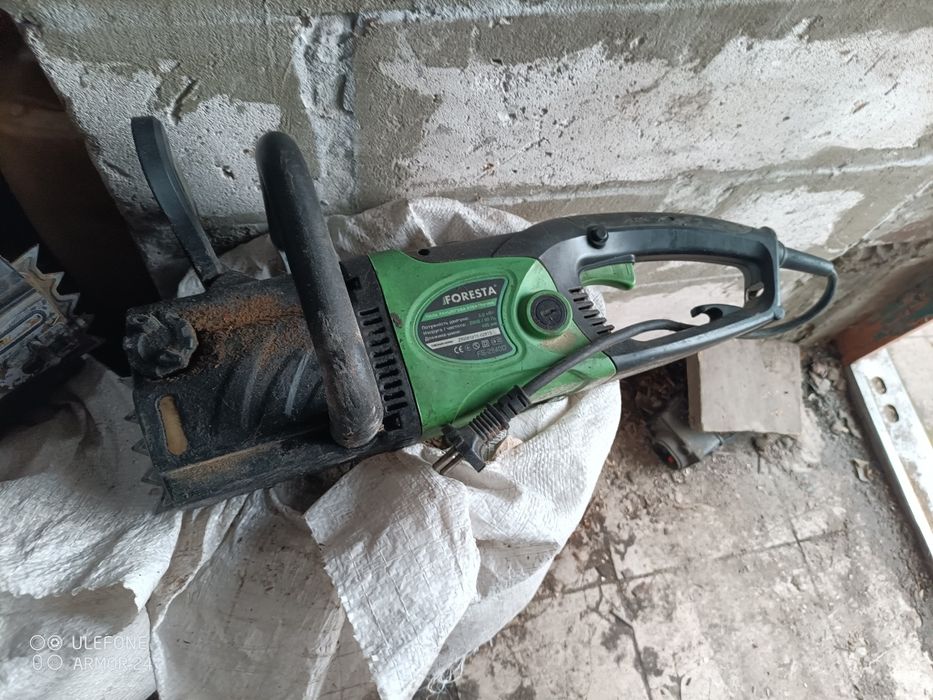 Бензопила рабочая