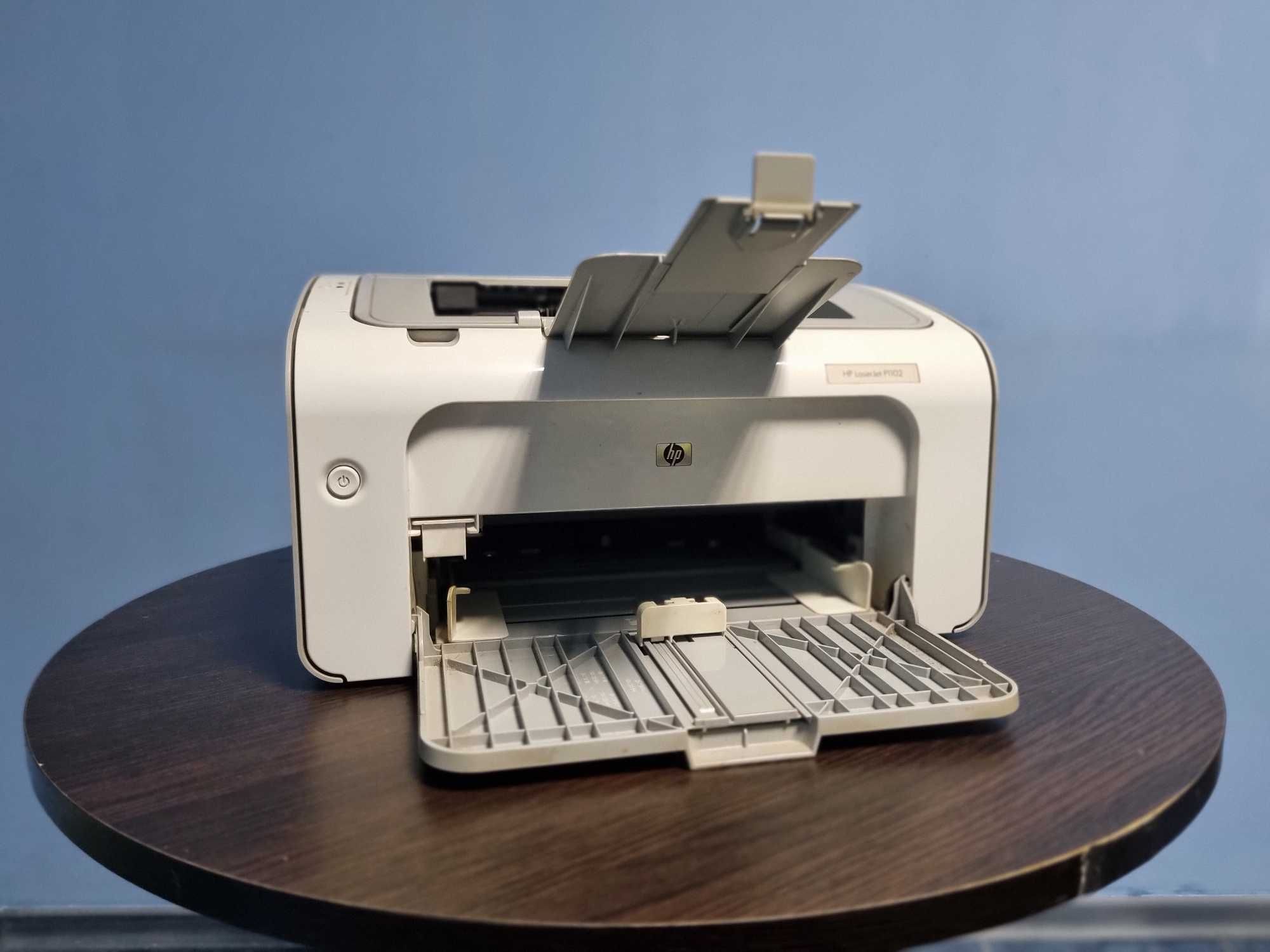 Продам принтер (лазерный) Hewlett Packard (HP) LaserJet 1102