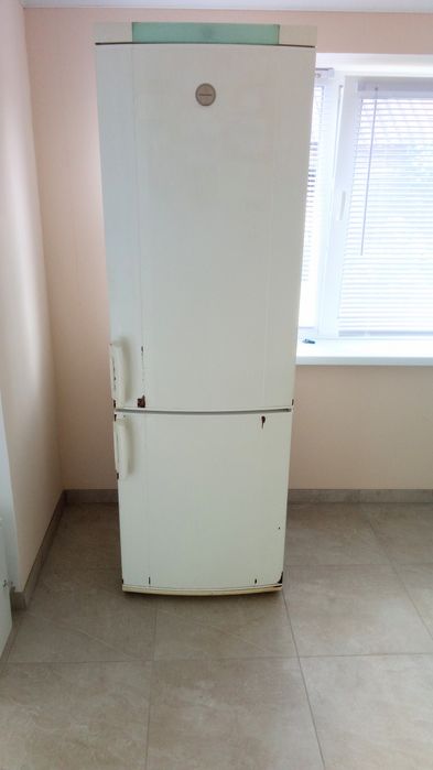 Холодильник Electrolux робочий двокамерний