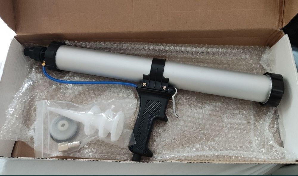 Pistolet na Silikon nowy
