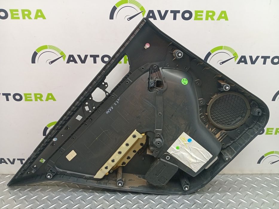 Обшивка двери карта дверная задняя правая VOLKSWAGEN  JETTA MK6 11-18