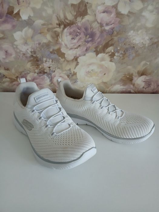 Жіночі кросівки Skechers Summits