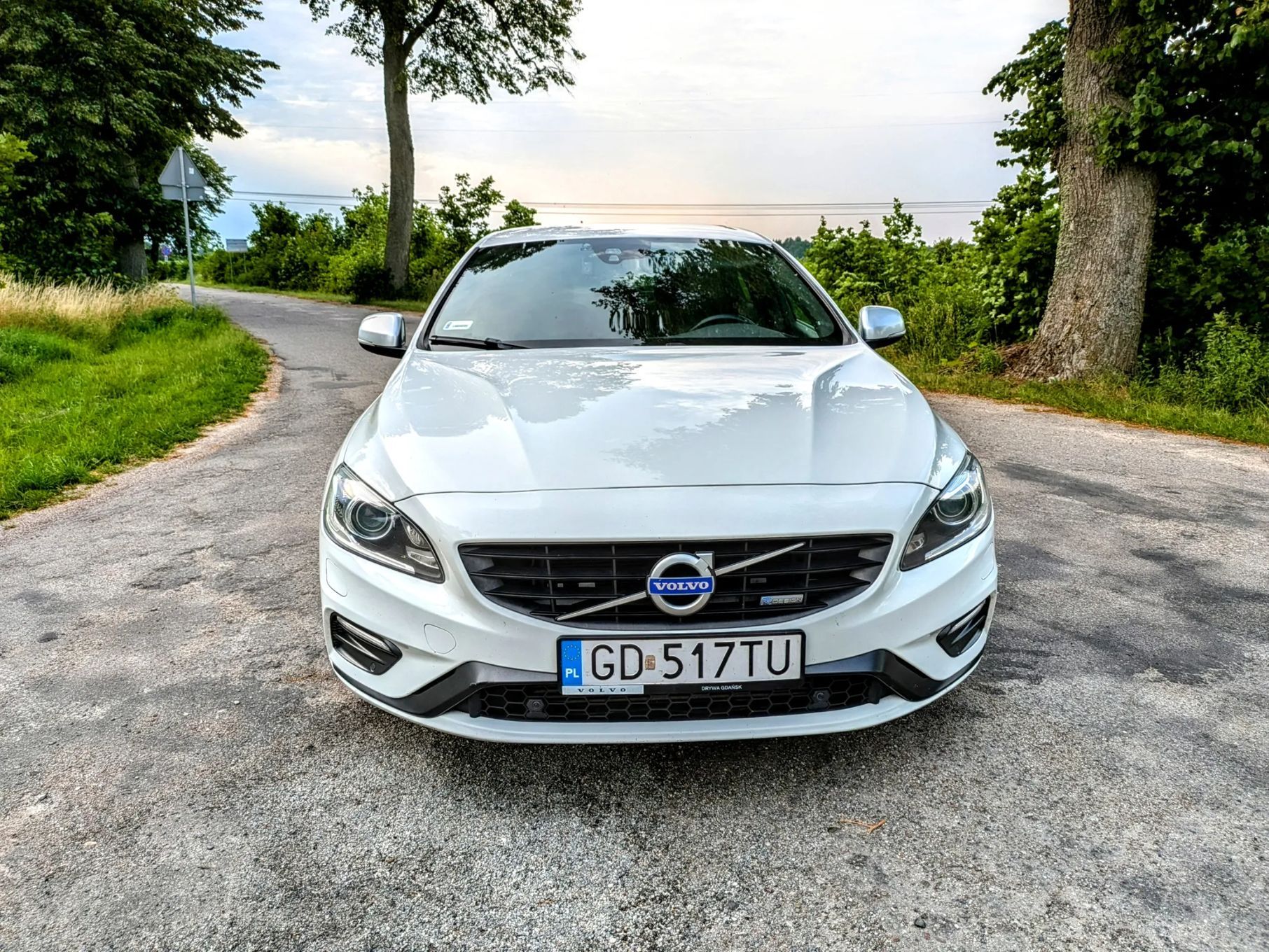 Volvo S60 Volvo S60 2015 T5 R-design Salon PL Harman Kardon Opinia Rzeczoznawcy