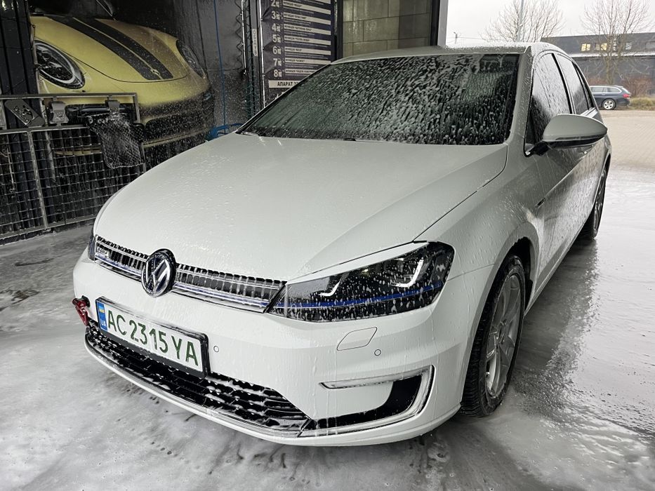 Продам авто е-гольф