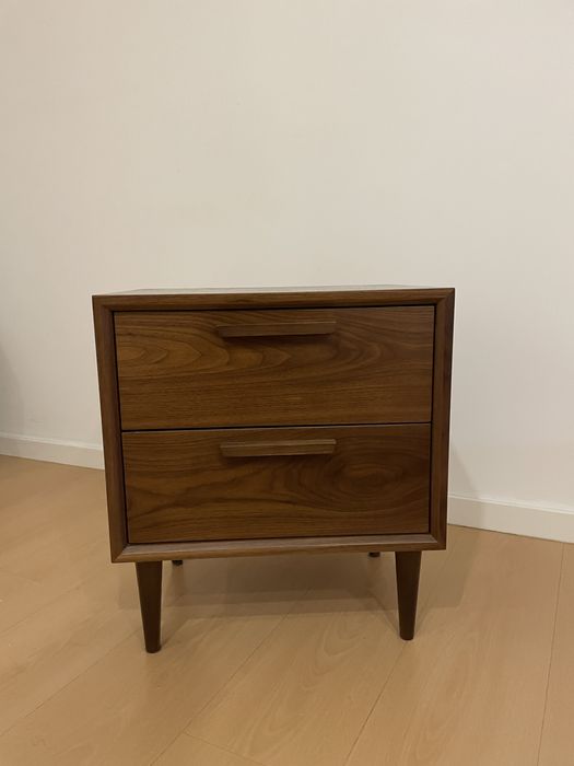 Cama + 2 Mesinhas de Cabeceira — Nogueira + Colchão