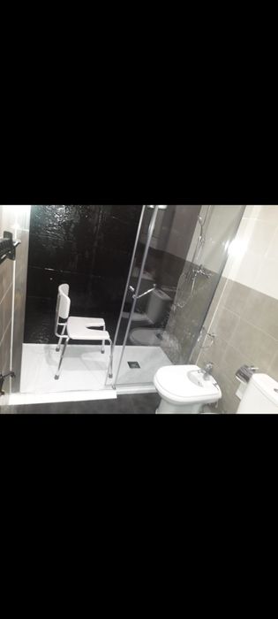 Fazemos reparacoes em casas particulares