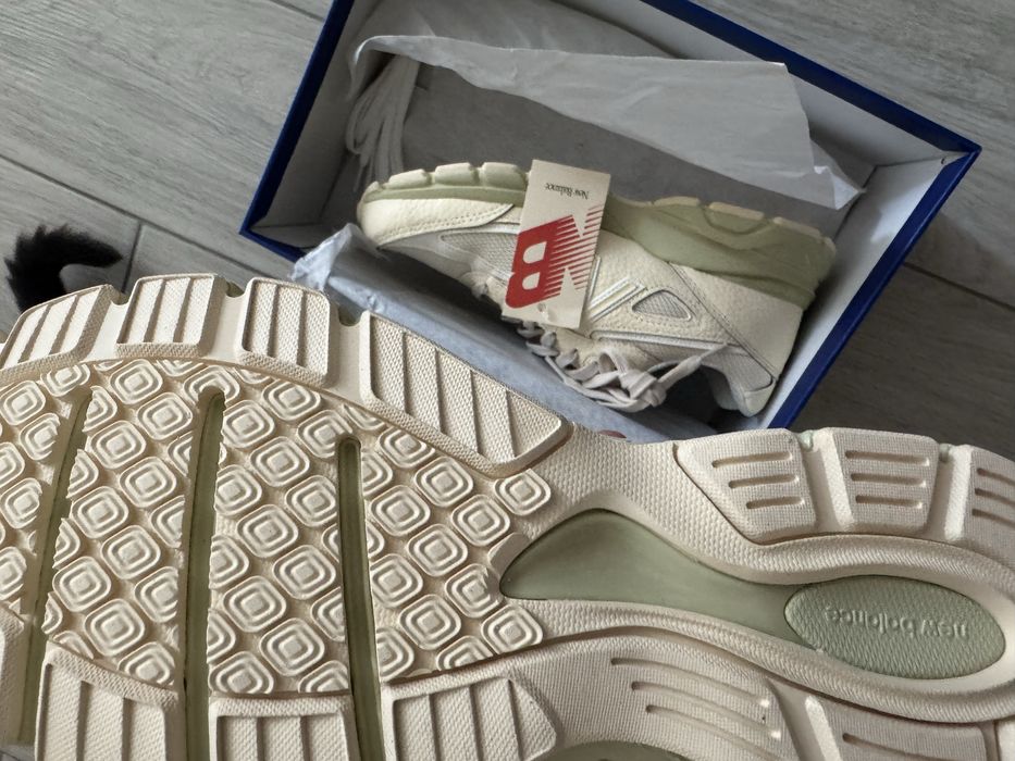 New balance 990v4