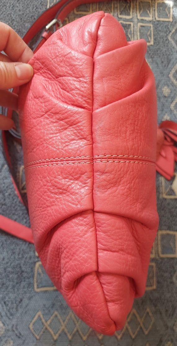 Clarks różowa torebka skórzana crossbody listonoszka skóra naturalna