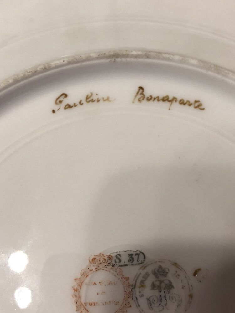 Тарелка из семьи Наполеона Бонапарта