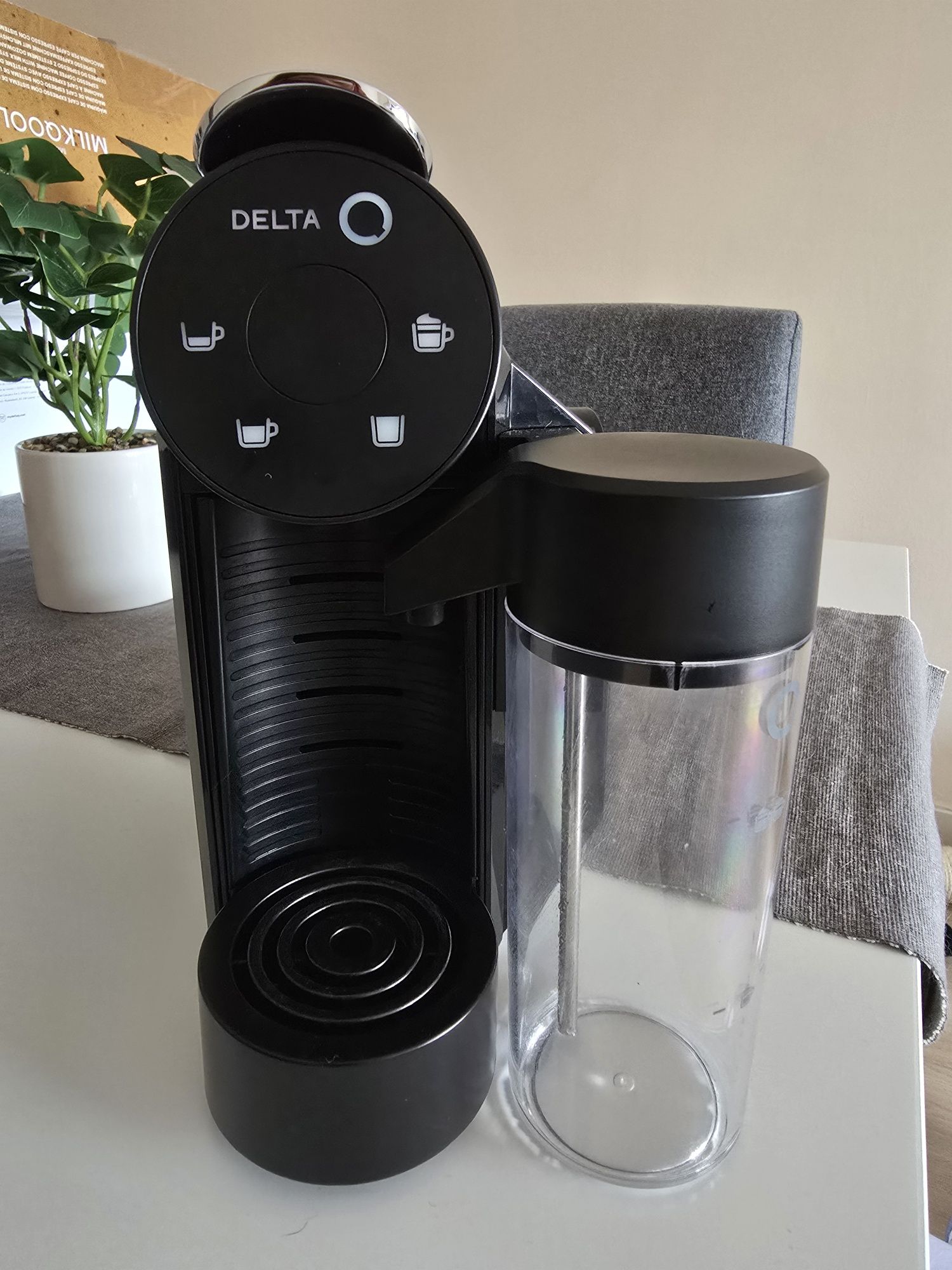 Máquina café delta q mini milkqool