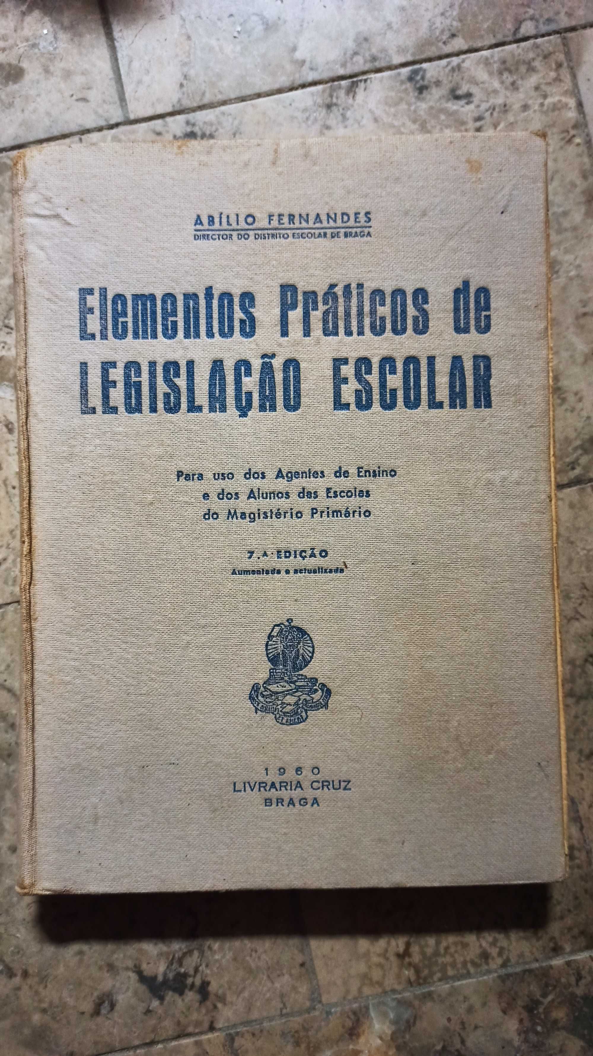 Vários Livros Escolares antigos (de 1920 a 1973)