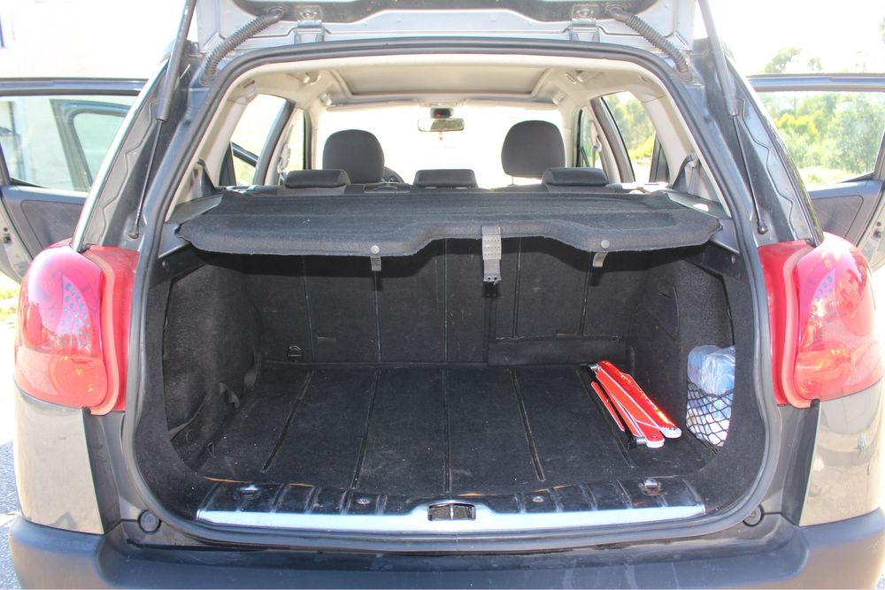 Pegeout 207 SW Sport Diesel