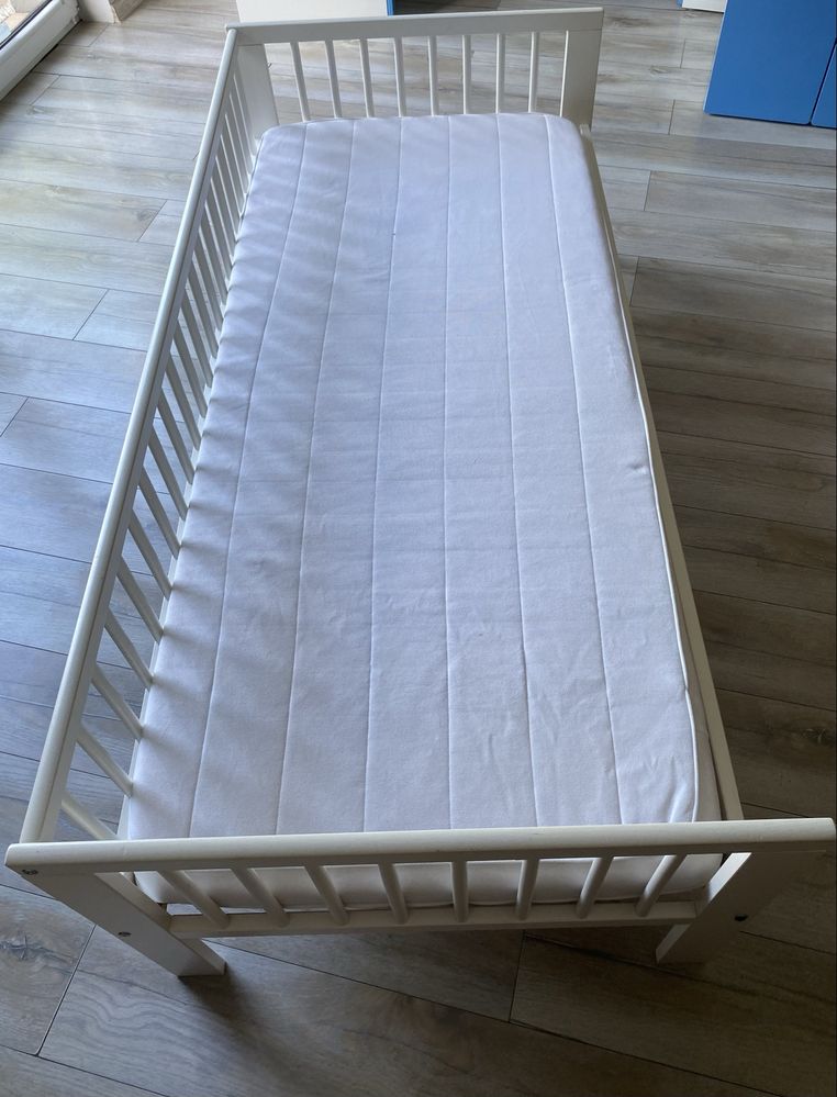 Łóżko z ikea plus materac 80 x 160