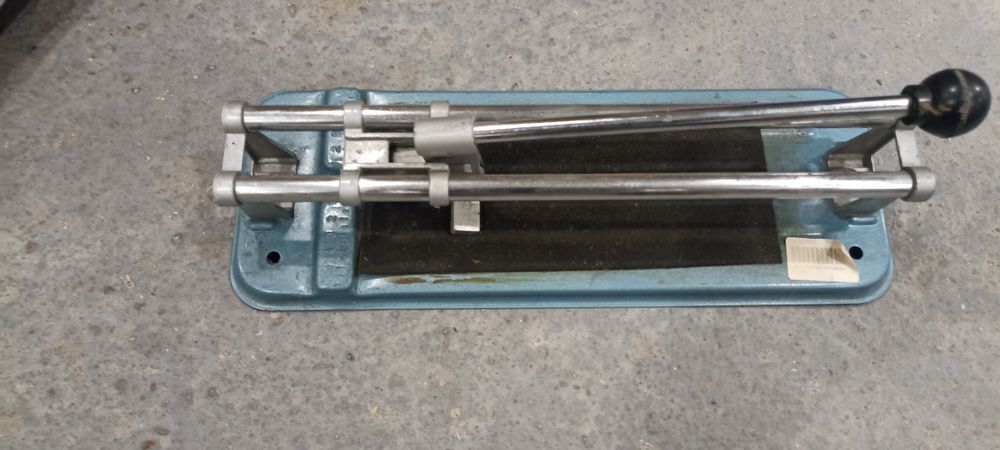 Maszynka do cięcia płytek 25 cm