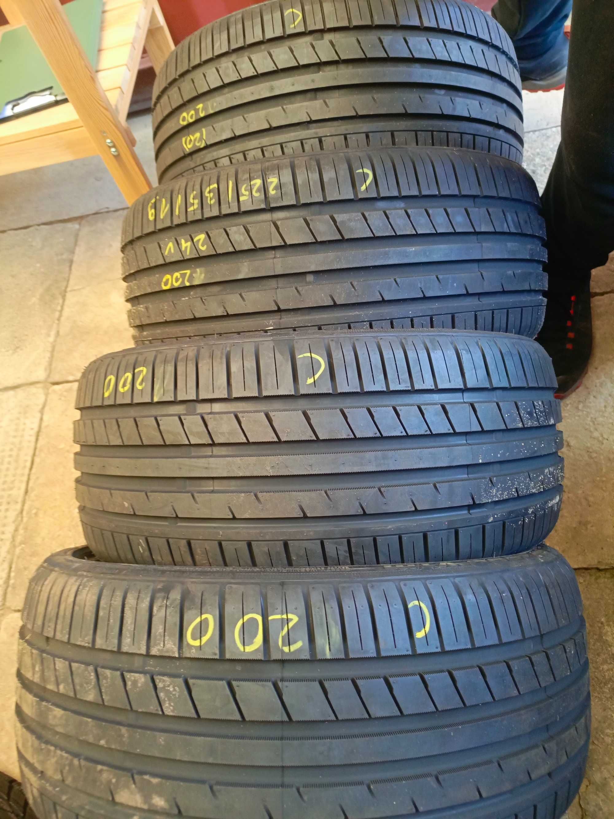 (C) Nowe opony letnie 225/45/19 ZEETEX 2024r 4 sztuki
