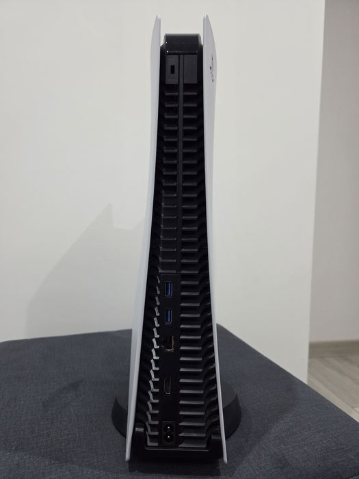 Konsola PlayStation 5 CFI-1216A Pamięć 2 TB ! Pad z efektem Halla